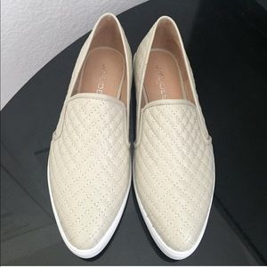 🚫SOLD🚫J Slides D-Quilt Slip On Womens size 8